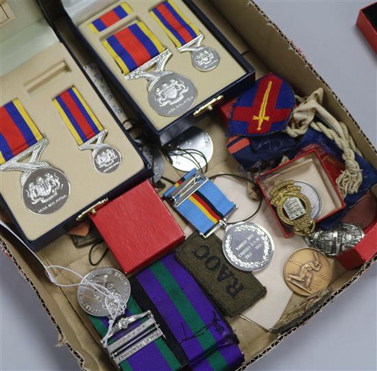 A quantity of mixed Insignia, sporting medallions etc